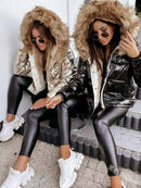 Casaco Feminino Ashley com Capuz de Pelo – Estilo e Conforto para o Inverno